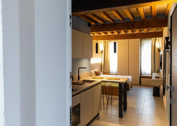 Palais Bernadette Aparthotel Parma