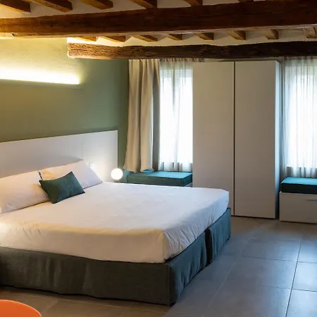 Palais Bernadette بارما