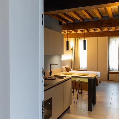 Palais Bernadette Aparthotel Parma