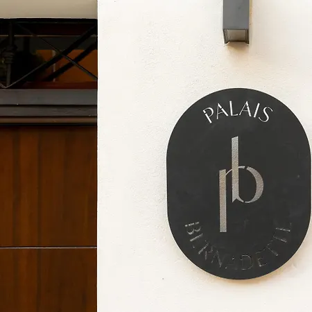 Palais Bernadette Aparthotel Parma