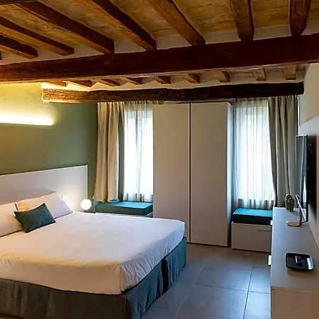 Aparthotel Palais Bernadette 4*